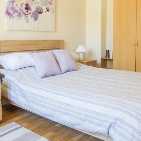 Two-bedroom Holiday In Salles Les Aulnay Prázdninový dům
